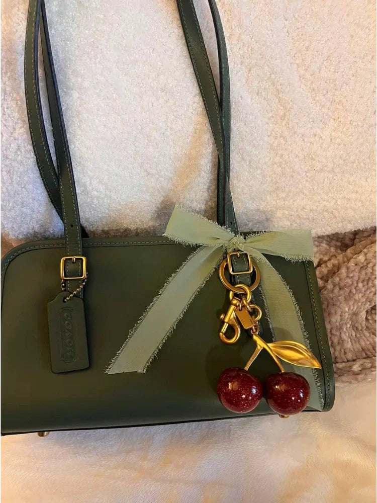COACH BAG SWING ZIP 20